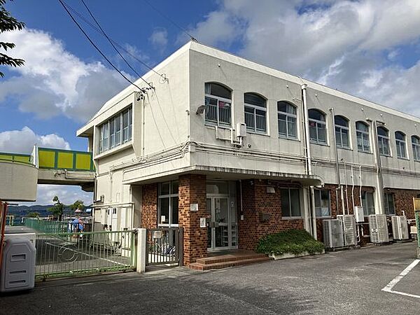福岡保育園 650m