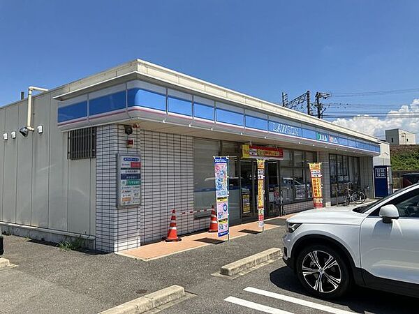 ローソン 岡崎美合店 160m