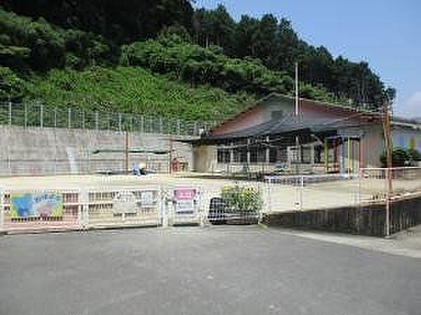 蒲郡市立塩津保育園 820m