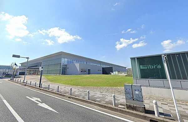 岡崎市図書館交流プラザりぶら 2370m