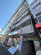 尼崎駅より徒歩2分 築24年 8階建の賃貸物件