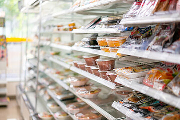 コンビニまで徒歩１０分！（画像はフリー素材を使用しています）