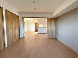 ヴィガラス7 210 2階1LDKのリビング/ダイニング