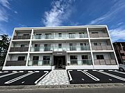 シュルーク 3階 築2年4ヶ月の賃貸物件