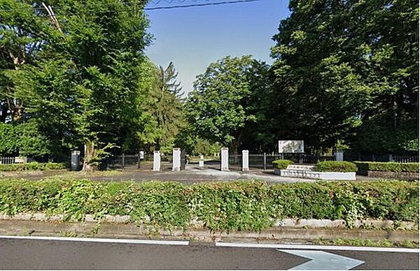 栃木県中央公園まで600mで、子育てに嬉しい環境