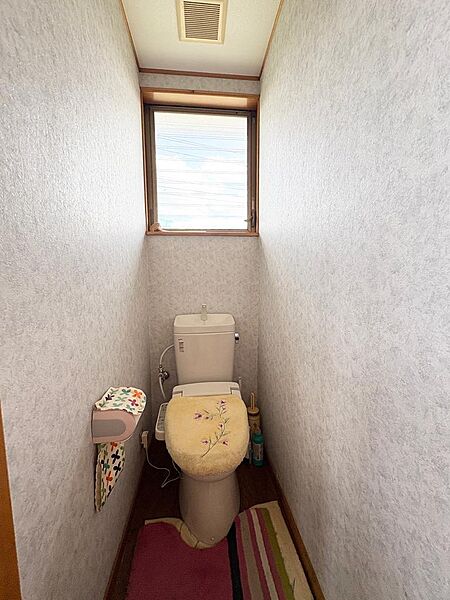 2階にもトイレがあり便利です
