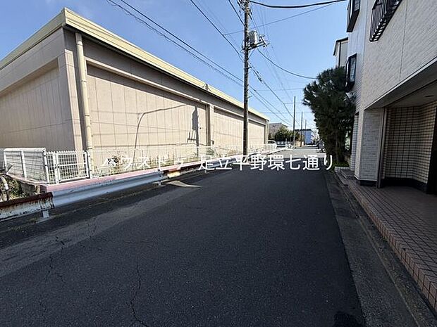 前面道路含む現地写真