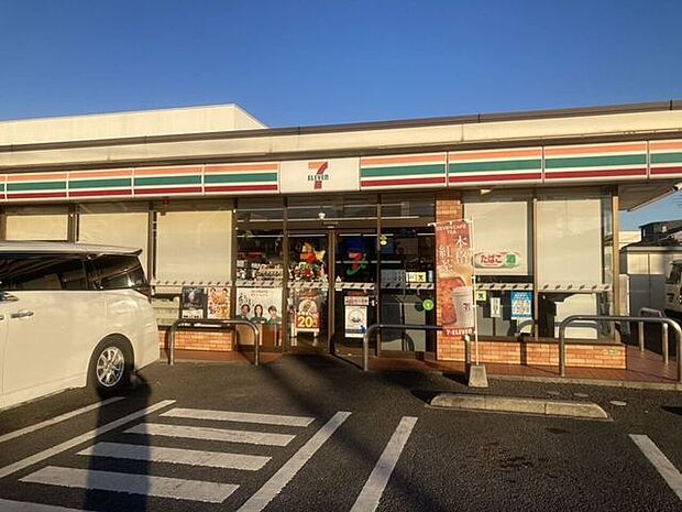 セブンイレブン 西伊興4丁目店 210m