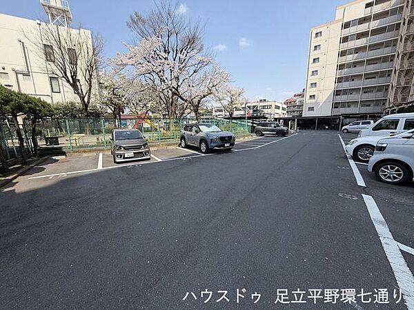 駐車場を拡大表示