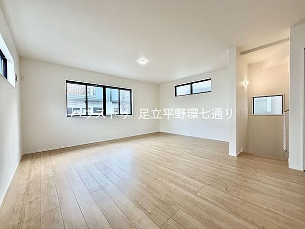 家具配置がしやすい間取りで、家族構成やライフスタイルに合わせて自由にレイアウト可能。