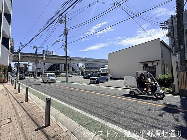 周辺にはコンビニや生活施設が充実。＊＊日々のお買い物や急なお出かけにも便利なロケーションです。