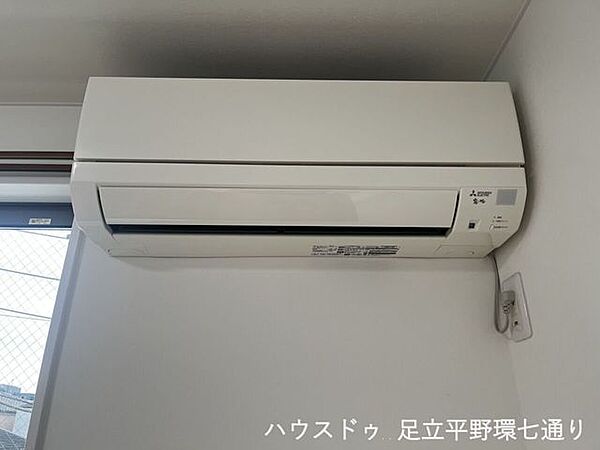 室内には信頼性の高いエアコンをあらかじめ設置しています。入居したその日から、季節を問わず快適な室温で心地よく新生活をスタートすることが可能です。
