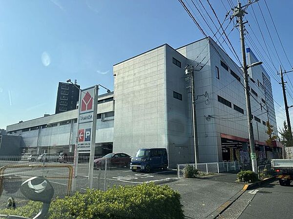 ヤマダデンキ テックランド足立店豊富な家電ラインナップと分かりやすい価格帯が魅力。専門スタッフの丁寧な説明で購入相談も安心。駐車場完備で利用しやすい大型家電量販店です。 650m
