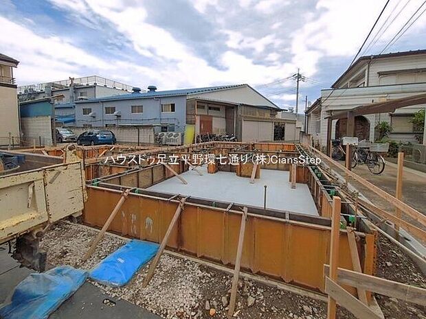 現在建築中。2026年9月上旬完成予定。完成現場で参考見学可能です。