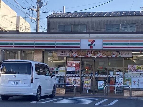 セブンイレブン　竹の塚3丁目店 620m