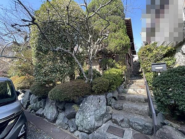 建物1への入口～アプローチ