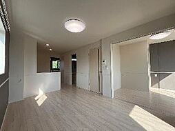 ラルーナA 202 2階2LDKのリビング/ダイニング