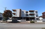 小山駅より徒歩36分 3階 築3年の賃貸物件