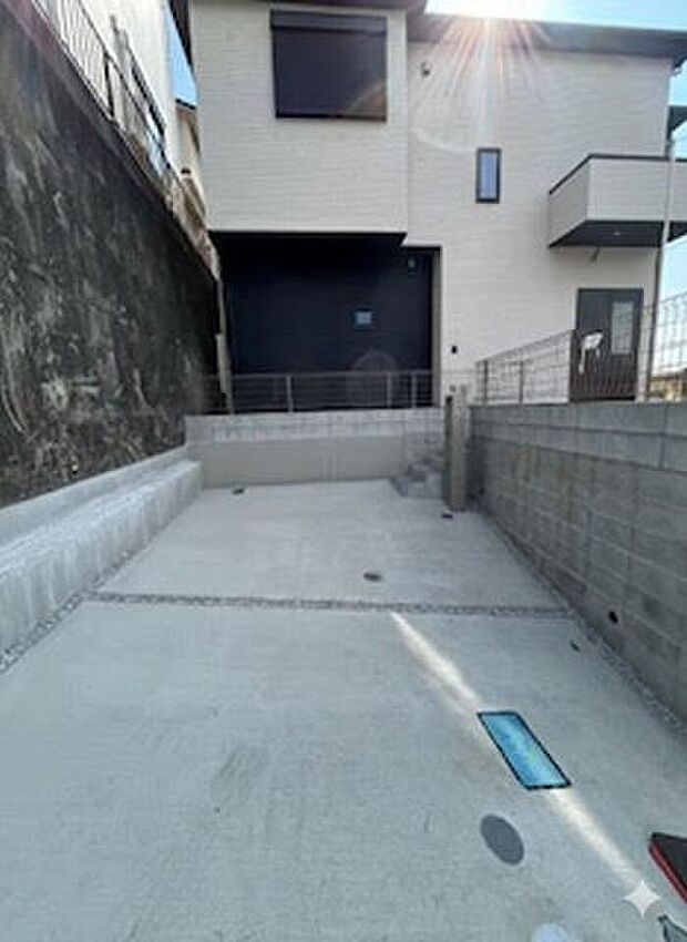 駐車スペースもしっかりとコンクリート土間打ちです!