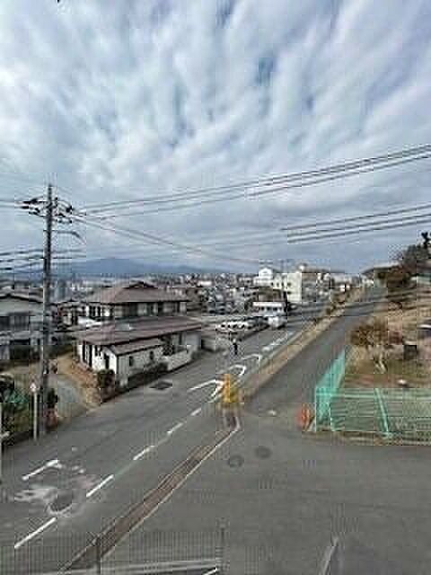 角地高台で眺望良好★