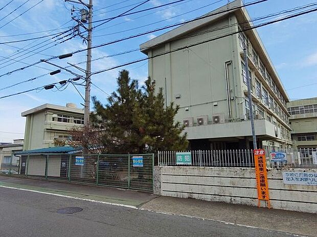 厚木市立清水小学校 1100m