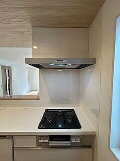 3口コンロ・清掃性の良い換気扇
