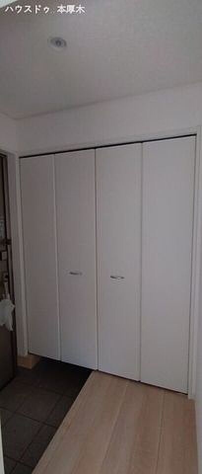 玄関横収納ゆとりがあります