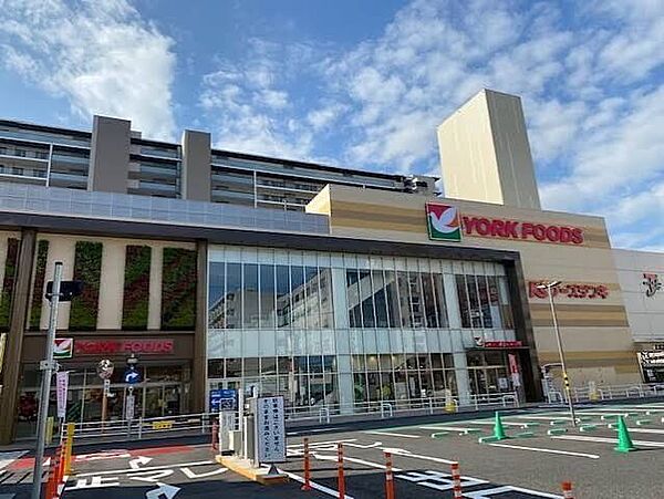 ヨークフーズ厚木店 400m