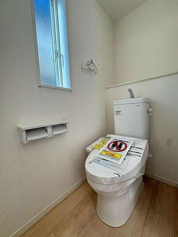 1F温水洗浄便座