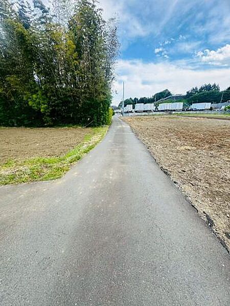 前面道路含む現地写真