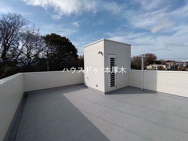 スカイバルコニーで洗濯物も。