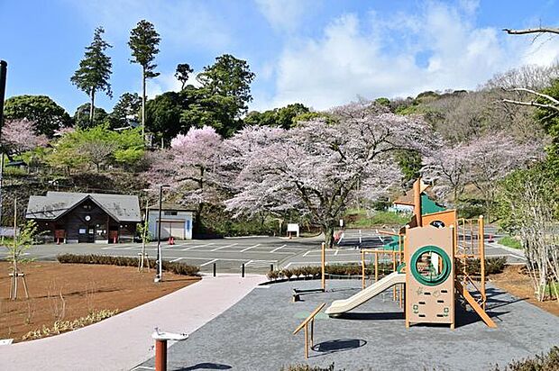 鳥山公園 390m