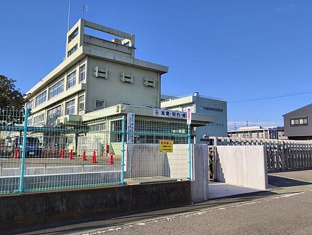 厚木市立北小学校 870m