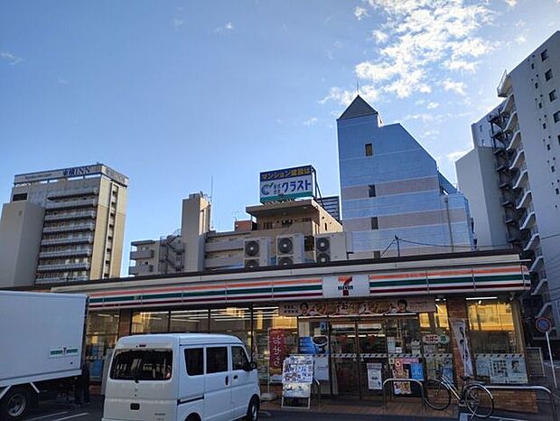 セブンイレブン旭町西店 740m
