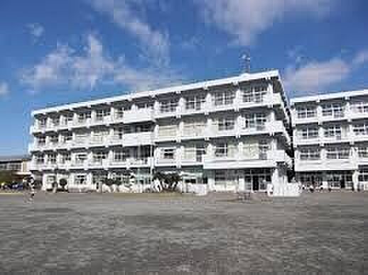 門沢橋小学校 1340m