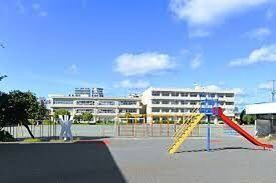 厚木第二小学校 910m