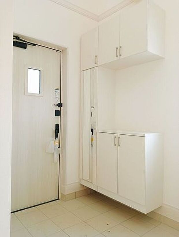 シューズBOXもゆとりあります。