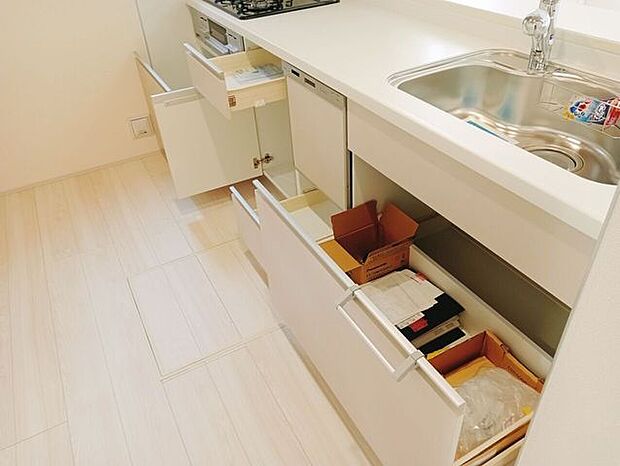 キッチンした収納
