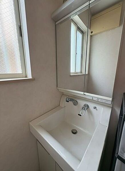 ＊家具消し加工をしております。