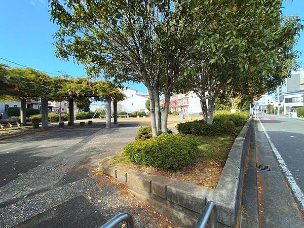 旭町やま公園 140m