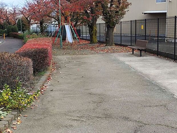 なかよし公園 620m