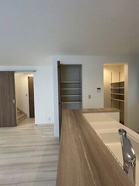 LDKにも収納がしっかりと装備されてます