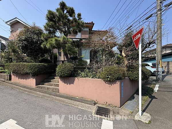 室内は大変きれいにお使いで、丁寧な暮らしぶりが感じられる住まいです。現地見学予約受付中。実際の状態や住み心地をぜひご自身の目でご確認ください。お気軽にお問い合わせください。