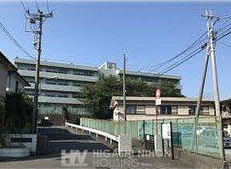 横浜市立東鴨居中学校 徒歩8分。●昭和63年4月創立。「自ら学び　社会とつながり　ともに未来を創る人」を教育目標に掲げ、人とのコミュニケーションの中で一人ひとりの個性を伸ばします。● 600m