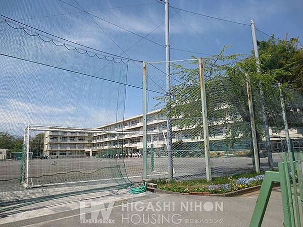 町田市立鶴川第二中学校 徒歩22分。●地域の良さを取り入れながら、様々な教育課題を改善、解決していくことを基本理念とする学校● 1600m