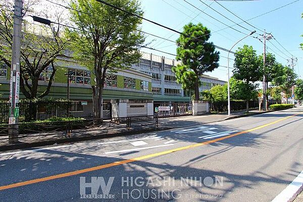 川崎市立西生田小学校 徒歩10分。●自ら考える子（かしこく）・思いやりのある子（やさしく）・たくましい子（たくましく）が教育目標です。● 760m