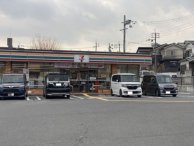 セブンイレブン 向日南垣内店 820m