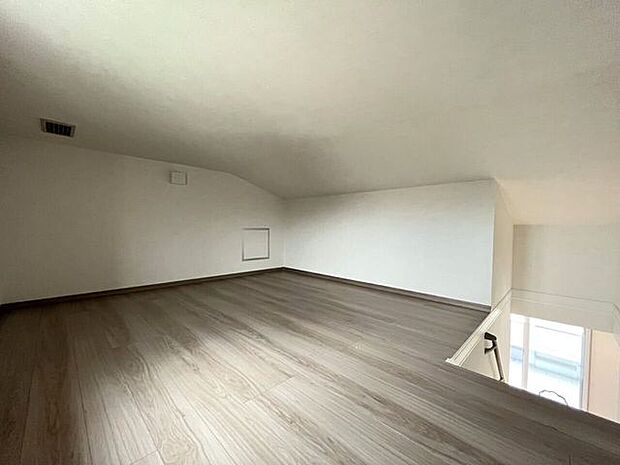 小屋根裏
