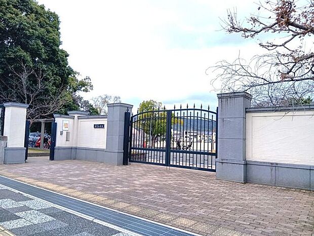 長岡京市立神足小学校 150m