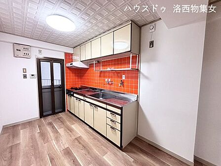同型写真(キッチン)